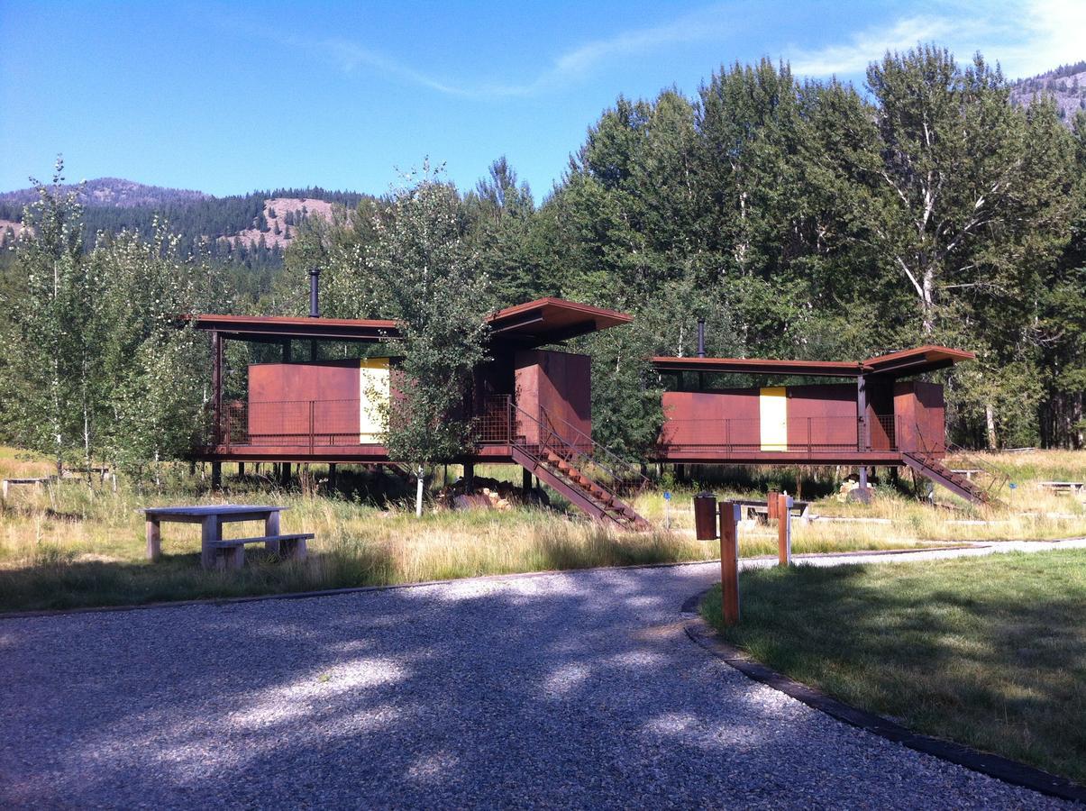 Rolling Huts Vila Mazama Exterior foto