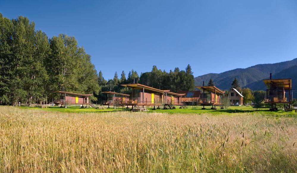 Rolling Huts Vila Mazama Exterior foto